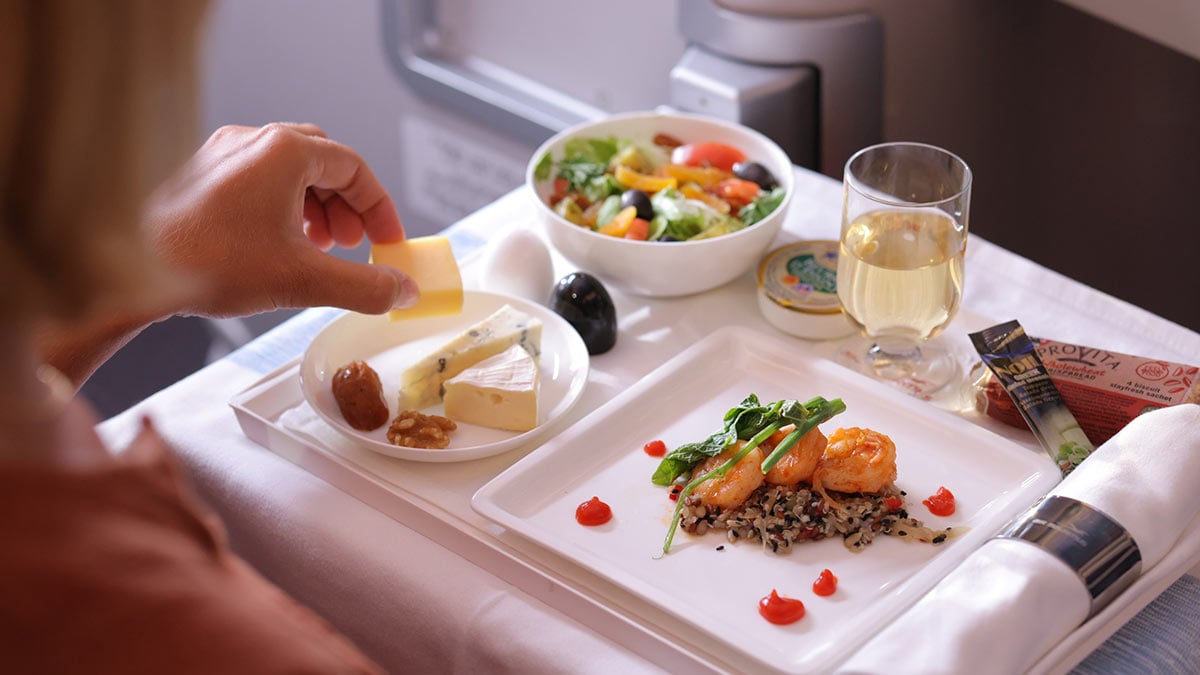 flying-with-us-air-mauritius